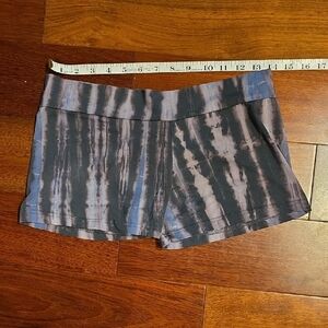 Cotton Tie Die Short Shorts